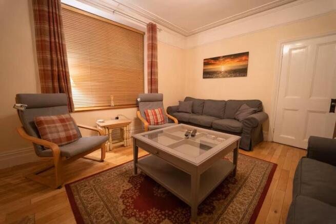 Rivermead - Lounge 3.jpg