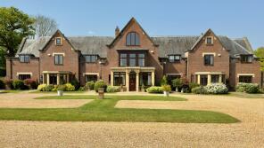 Norfolk House, Newstead Hall, Lordings Road, Billingshurst RH14 9AW