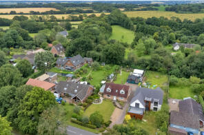 69, High Road, Leavenheath CO6 4PE