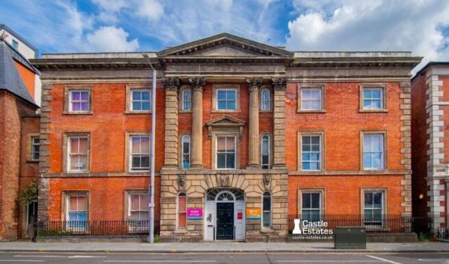 Studio flat for sale