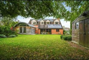 Lauderdale, High Street, Twyning, Tewkesbury GL20 6DE