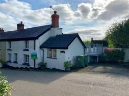 Hillside, Broad Street, Black Torrington EX21 5QF