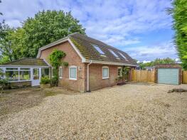 High Trees, Woodside Close, Axminster EX13 5TE