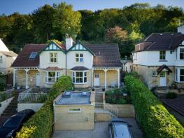 72, Warminster Road, Bathampton, Bath BA2 6RU