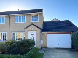 47, Oakdale Close, Ovenden, Halifax HX3 5RW