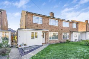 22, Heathfield, London E4 6SE