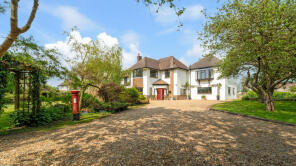 Wind In The Willows, Dassett Road, Southam CV47 2TY