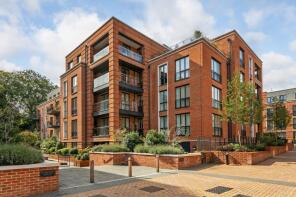 22, Lancelot House, Fellowes Rise, Winchester SO22 5TD