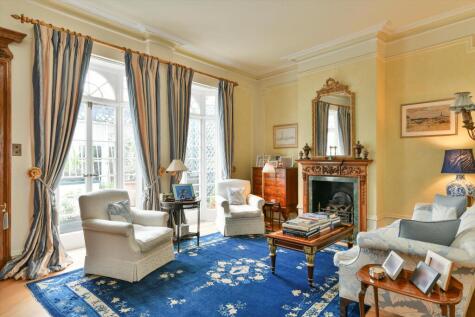 Ovington Square, Knightsbridge, London, SW3