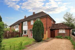 4a, Rapleys Field, Woking GU24 0LT