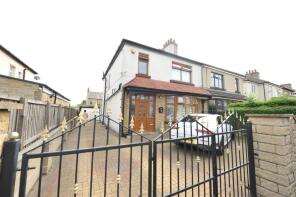 25, Baring Avenue, Bradford BD3 7ET