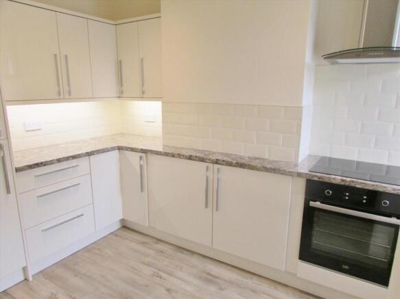 Elm Kitchen