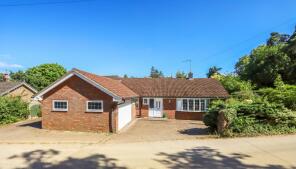 1, Old Frensham Road, Lower Bourne, Farnham GU10 3PT