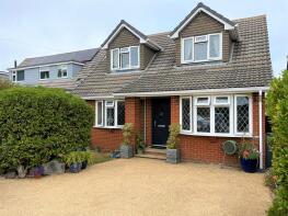 Manapouri, Whitehouse Cross, Newport PO30 4LG