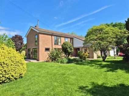 Luston, Leominster, Herefordshire, HR6 0ED