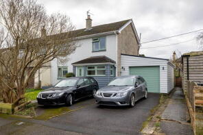 32, Dickens Avenue, Corsham SN13 0AE