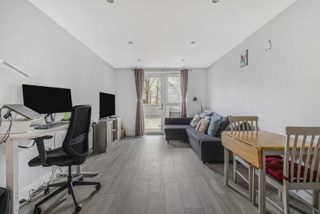 Living/dining room