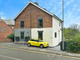 127, Newton Road, Burton-on-trent DE15 0TT