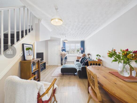 Sitting/Dining Room