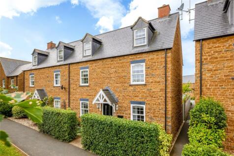 Flux Drive, Deddington, Banbury, Oxfordshire, OX15