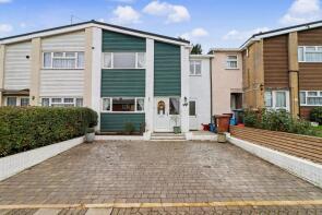 22, Shackledell, Stevenage SG2 9AE