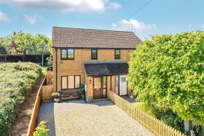 Duncton House, Bugbrooke Road, Northampton NN7 3EU