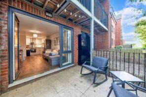 58, Goodes Court, Royston SG8 5FP