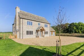 The Willows, Meadow Place, Bushey Drive, Clanfield OX18 2TS