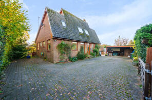 The Hermitage, Lyeway Lane, Ropley, Alresford SO24 0DW