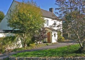 Ty Glan Yr Afon, Defynnog, Brecon LD3 8SG