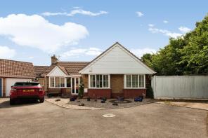 2, Chestnut Way, Ely CB6 2YR