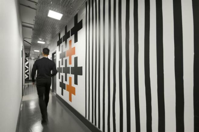 NH4thfloorcorridor.jpg
