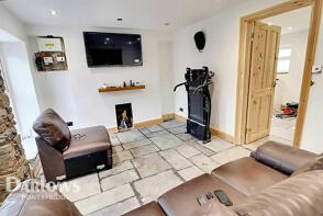 111a, Hopkinstown Road, Hopkinstown, Pontypridd CF37 2PT