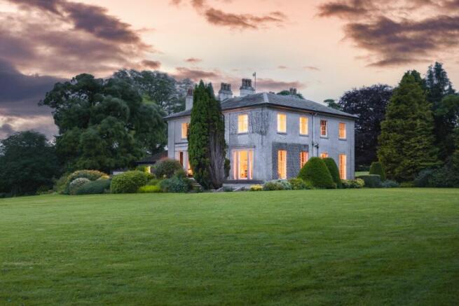 Hall Garth