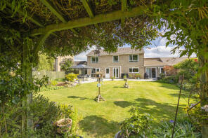 10, Streetfield Close, Bury St. Edmunds IP29 4HZ