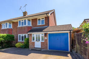 6, Orchard Close, Normandy GU3 2EU