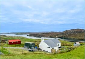 28, Balallan, Isle Of Lewis HS2 9PN