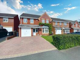 33, Carnation Way, Nuneaton CV10 7SR