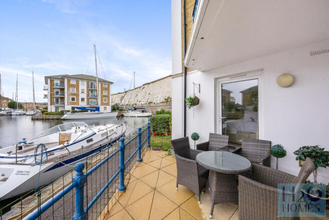 St Vincents Court...