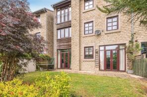 3, Upper Mills View, Meltham, Holmfirth HD9 5AB