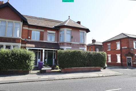Aigburth Road, Liverpool, L17