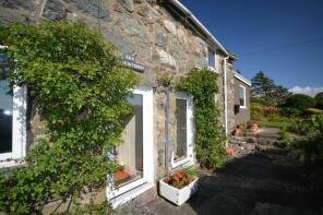5 6, Tai Newyddion, Section Of A496 From Awel Y Mor To Penrhiw Terrace, Barmouth LL42 1AJ