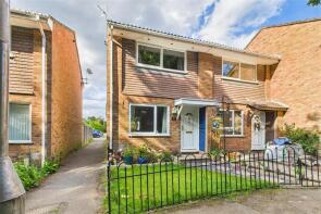 27, Birkbeck Place, Owlsmoor, Sandhurst GU47 0UL