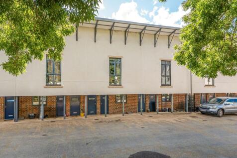 Elan Court, Winchester, SO23