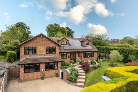 Waverley Close, Odiham, RG29