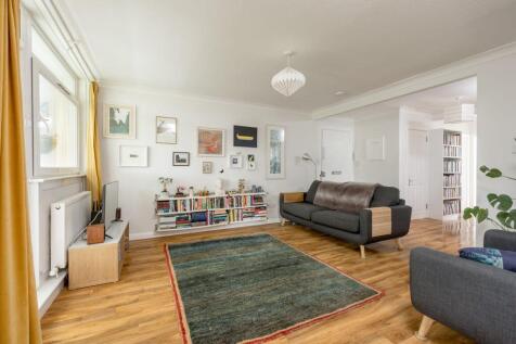 27/4 Mortonhall Road, EDINBURGH, EH9 2HS