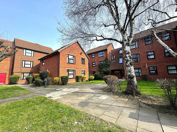 1 bed flat for sale Ann Parkes Court, Hounslow TW
