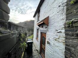 3, Craig Y Don, Road From The Graveyard To Bridge Street, Machynlleth SY20 9TH