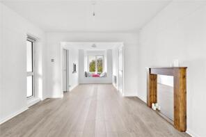 6, 19 Fanshaw House, The Drive, London E17 3BY