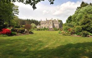 Glenlivet House, Glenlivet, Ballindalloch AB37 9DJ